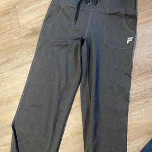 Fila lounge size small